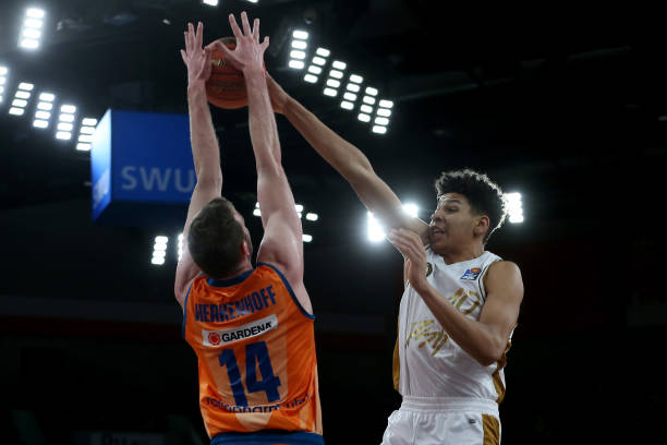 同球风的一 同球风的一