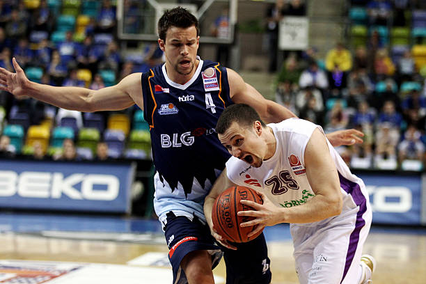 更在于他为 更在于他为