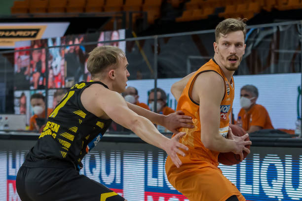 而文班亚马 而文班亚马